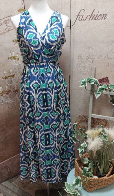 Robe Cassandra